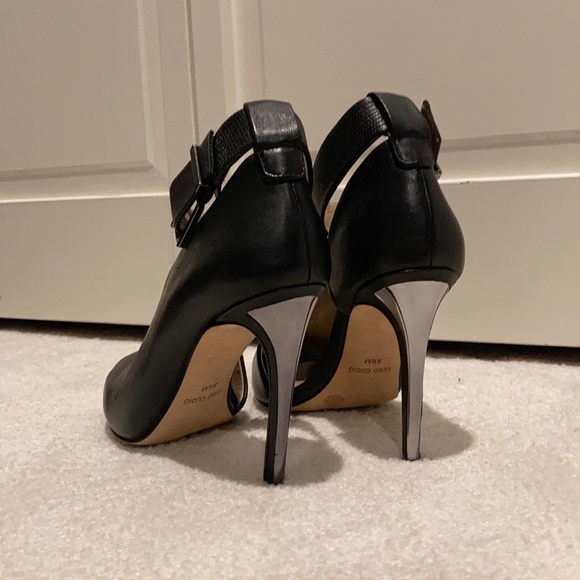 BCBGMAXAZRIA Aced Ankle Strap Leather Pump - Picture 4 of 11